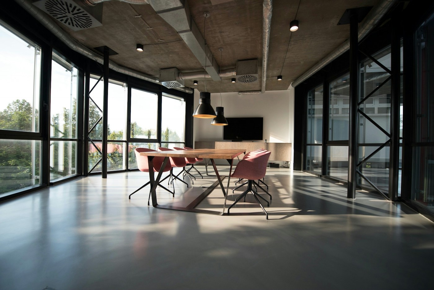 Considered workspace for collaborative digital strategy discussions